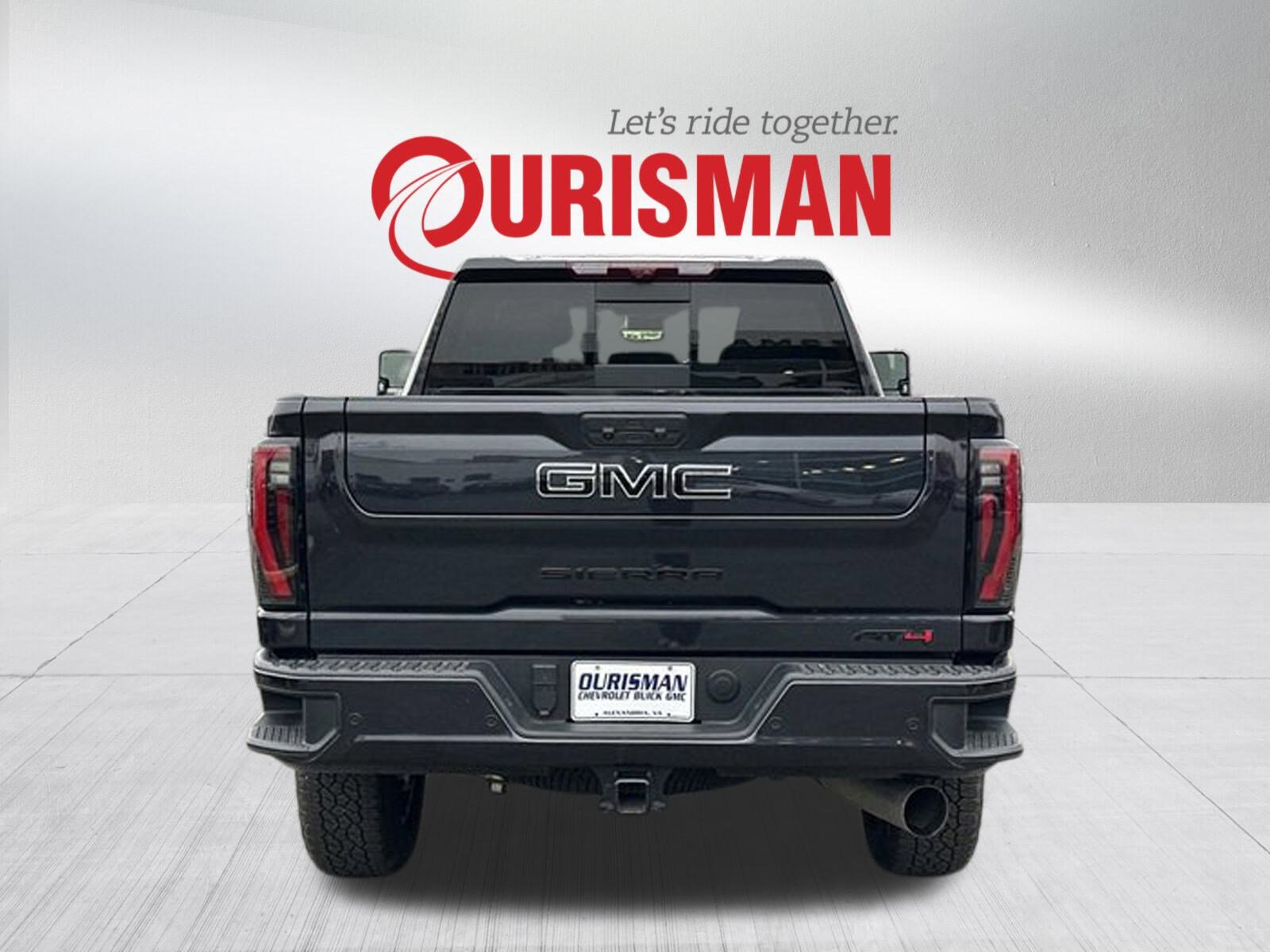 Certified 2024 GMC Sierra 2500 AT4 w/ AT4 Premium Plus Package image 3