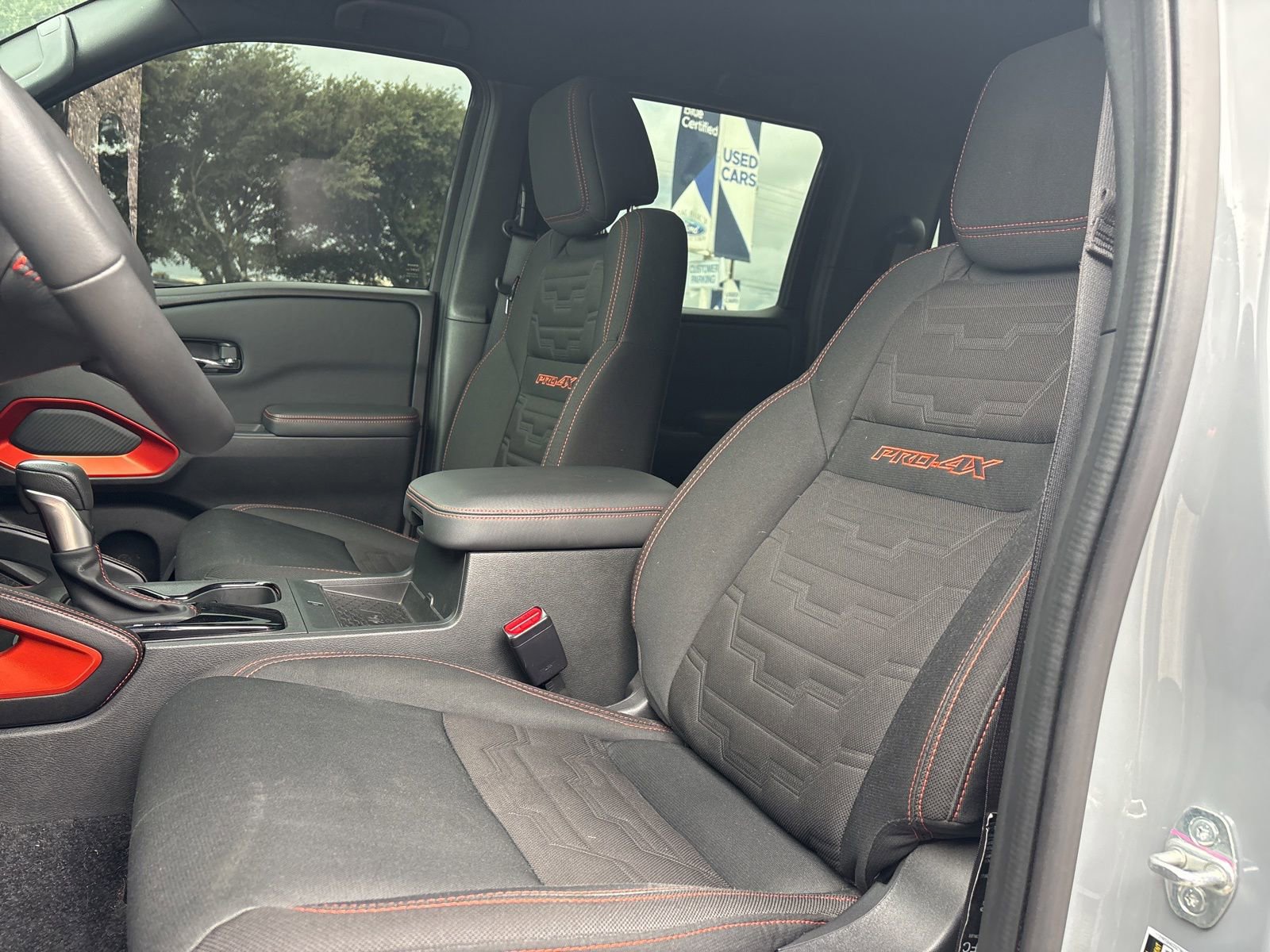 Used 2023 Nissan Frontier PRO-4X w/ Pro Convenience Package AWD/4WD image 17