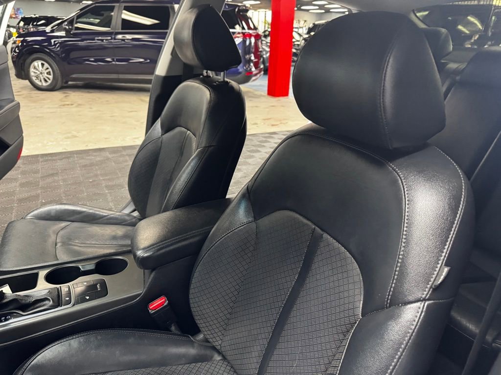 Used 2020 Kia Optima SE image 35