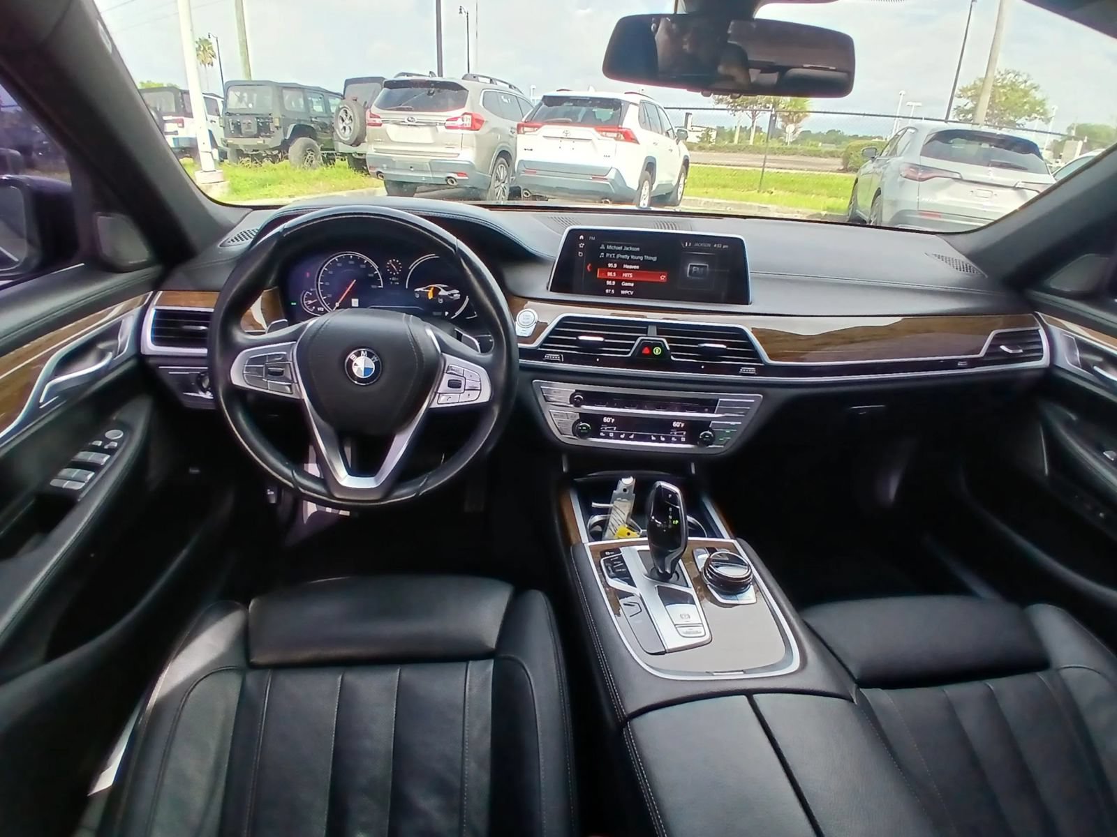 Used 2019 BMW 740i w/ Executive Package RWD image 25
