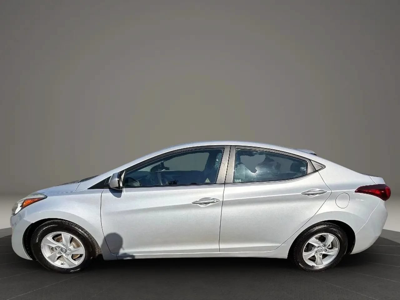 Used 2015 Hyundai Elantra SE FWD image 8