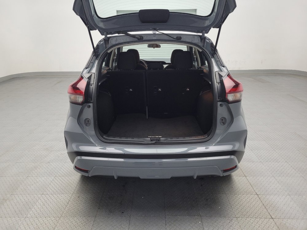 Used 2021 Nissan Kicks SV image 29