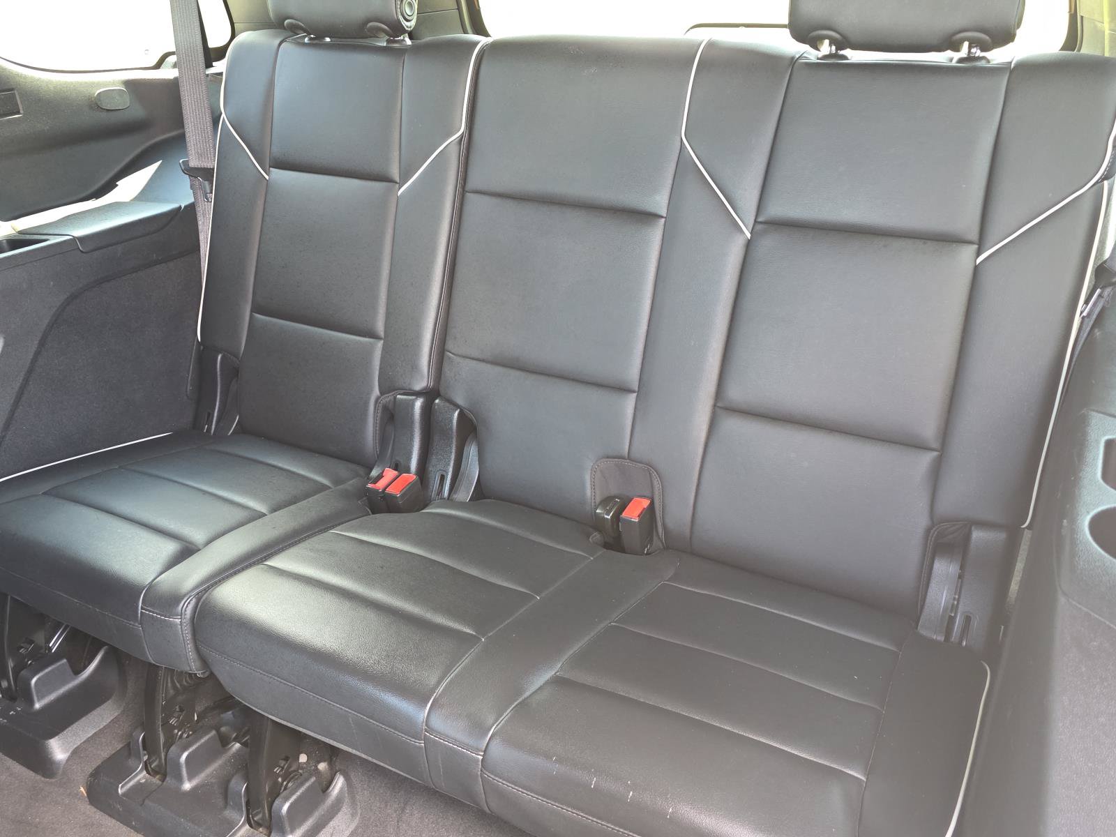 Used 2023 Cadillac Escalade Premium Luxury RWD image 28