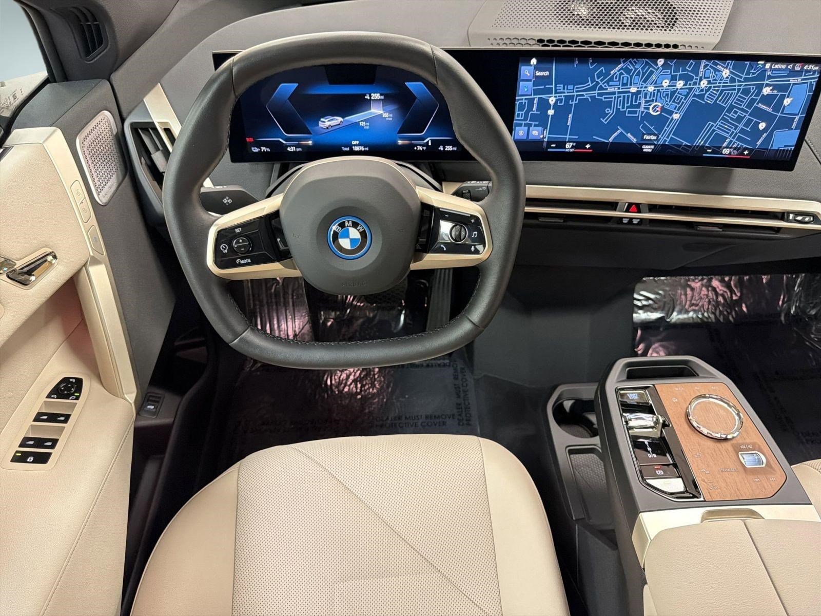 Certified 2023 BMW iX xDrive50 w/ Premium Package image 28