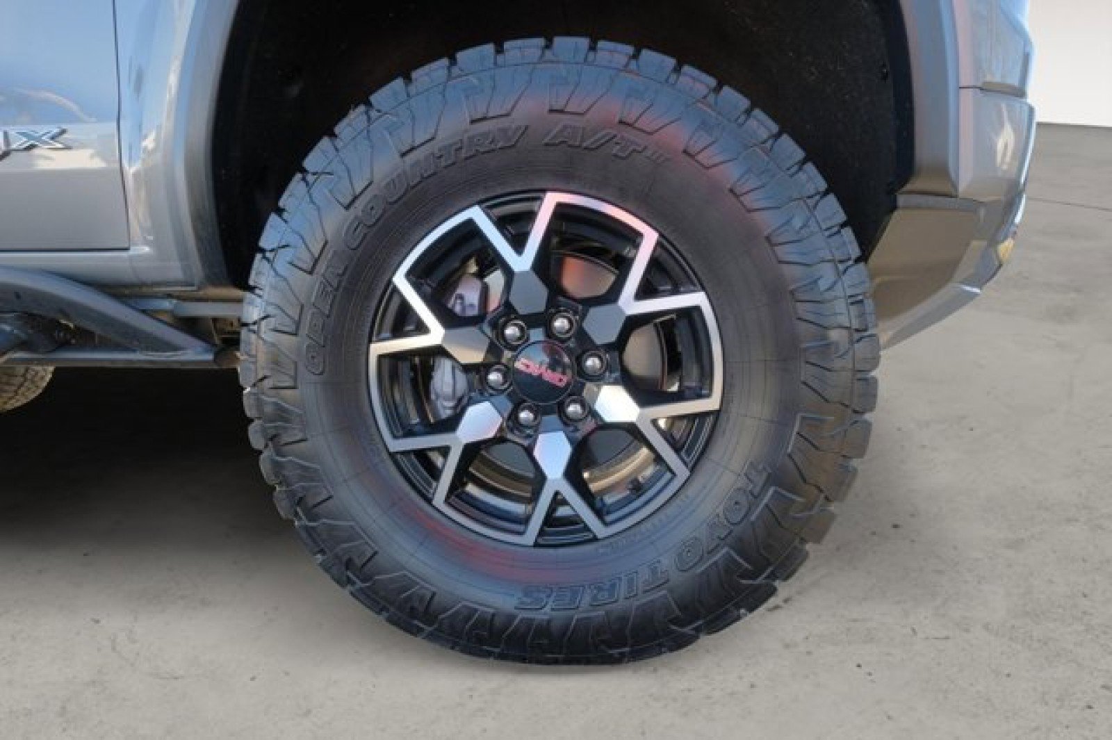 Used 2023 GMC Canyon AT4X image 10