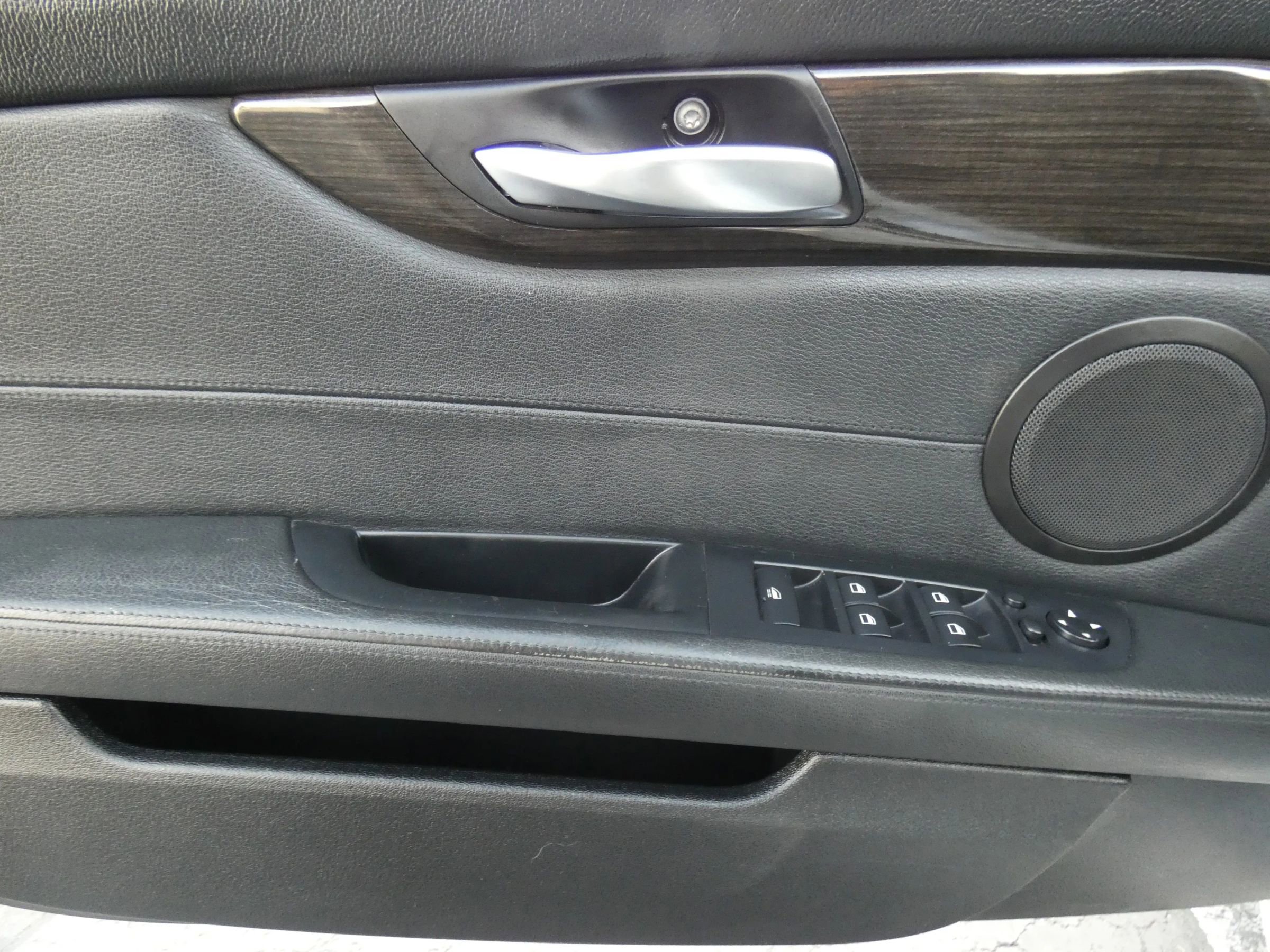 Used 2015 BMW Z4 sDrive35is image 41