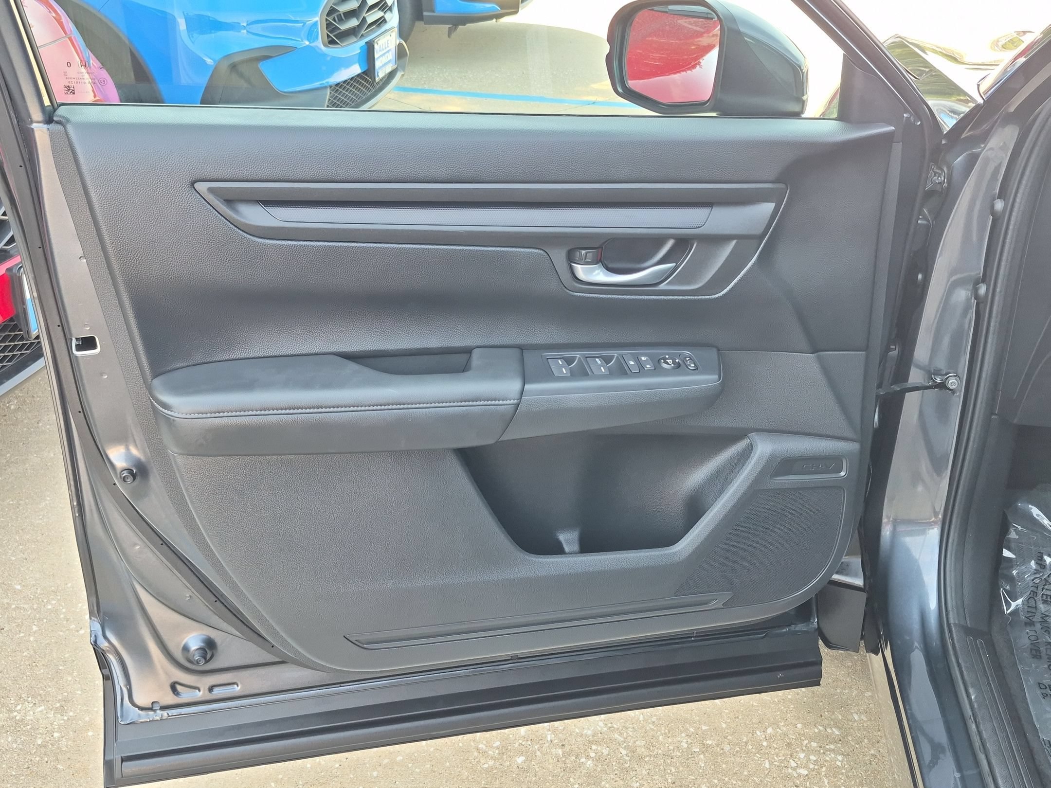 Used 2024 Honda CR-V LX image 12