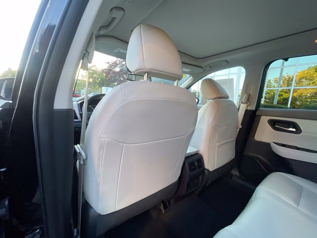 Certified 2023 Nissan Rogue SL w/ SL Premium Package AWD/4WD image 13