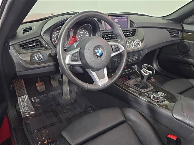 Used 2015 BMW Z4 sDrive28i image 4
