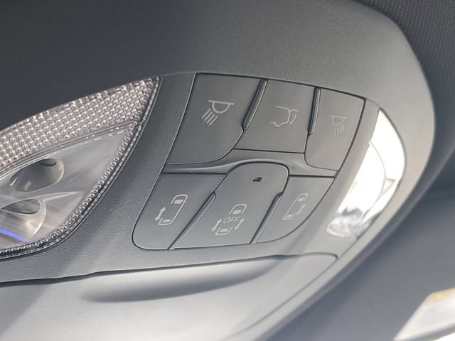 New 2026 Chrysler Pacifica Select w/ S Appearance Package FWD image 31