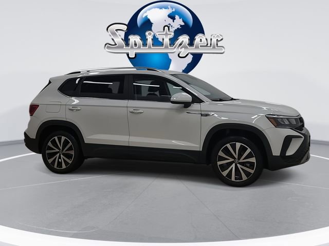 Used 2023 Volkswagen Taos SE image 7