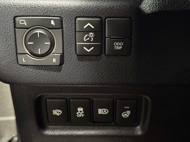 Certified 2023 Lexus GX 460 Premium w/ Premium Package AWD/4WD image 25