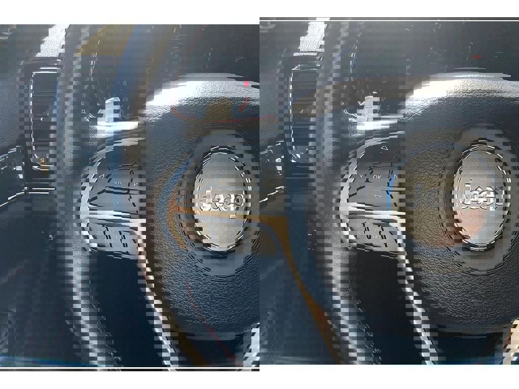 Used 2019 Jeep Grand Cherokee Trailhawk image 20