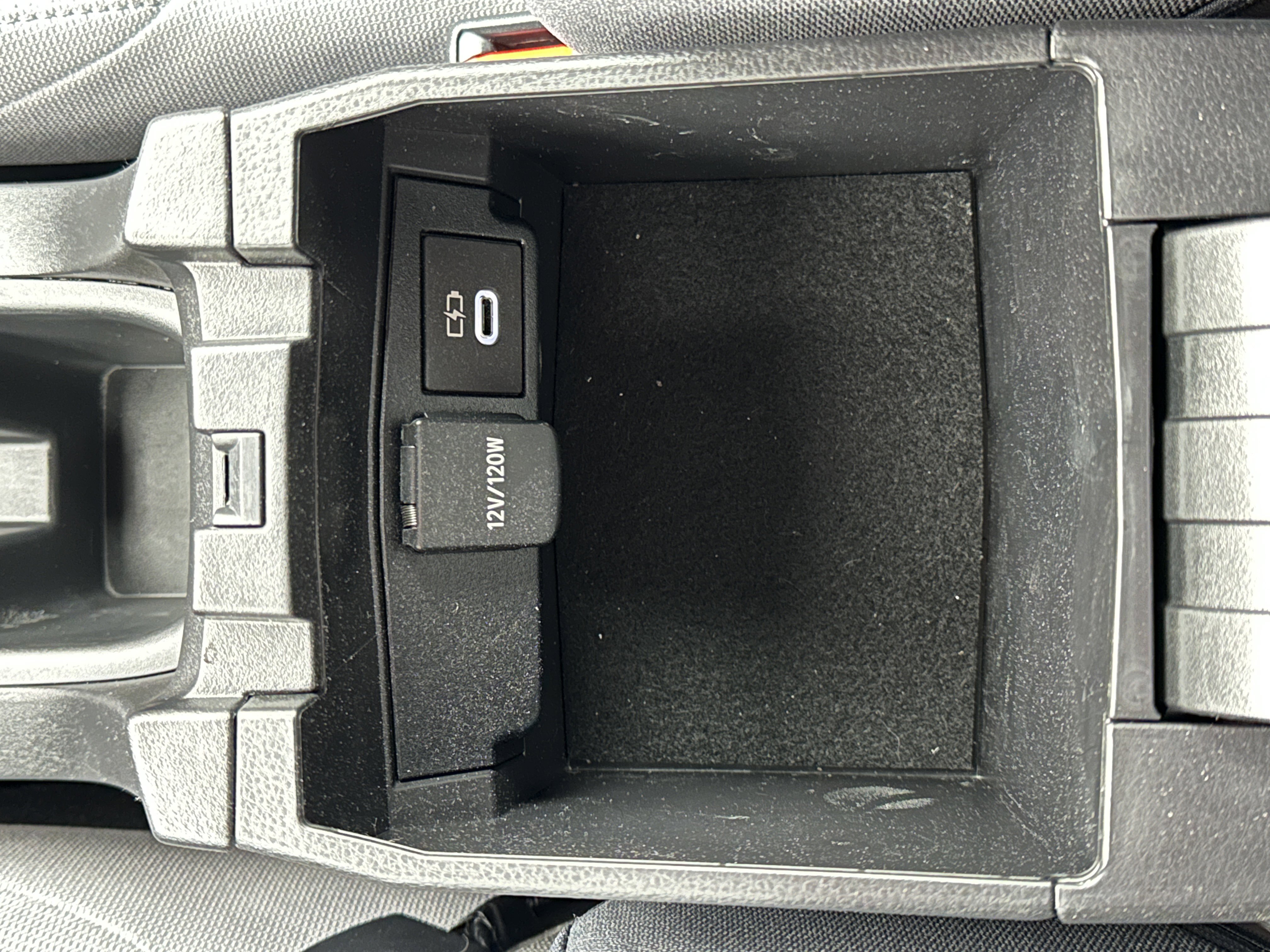 Used 2025 Toyota Corolla Cross AWD Hybrid image 33