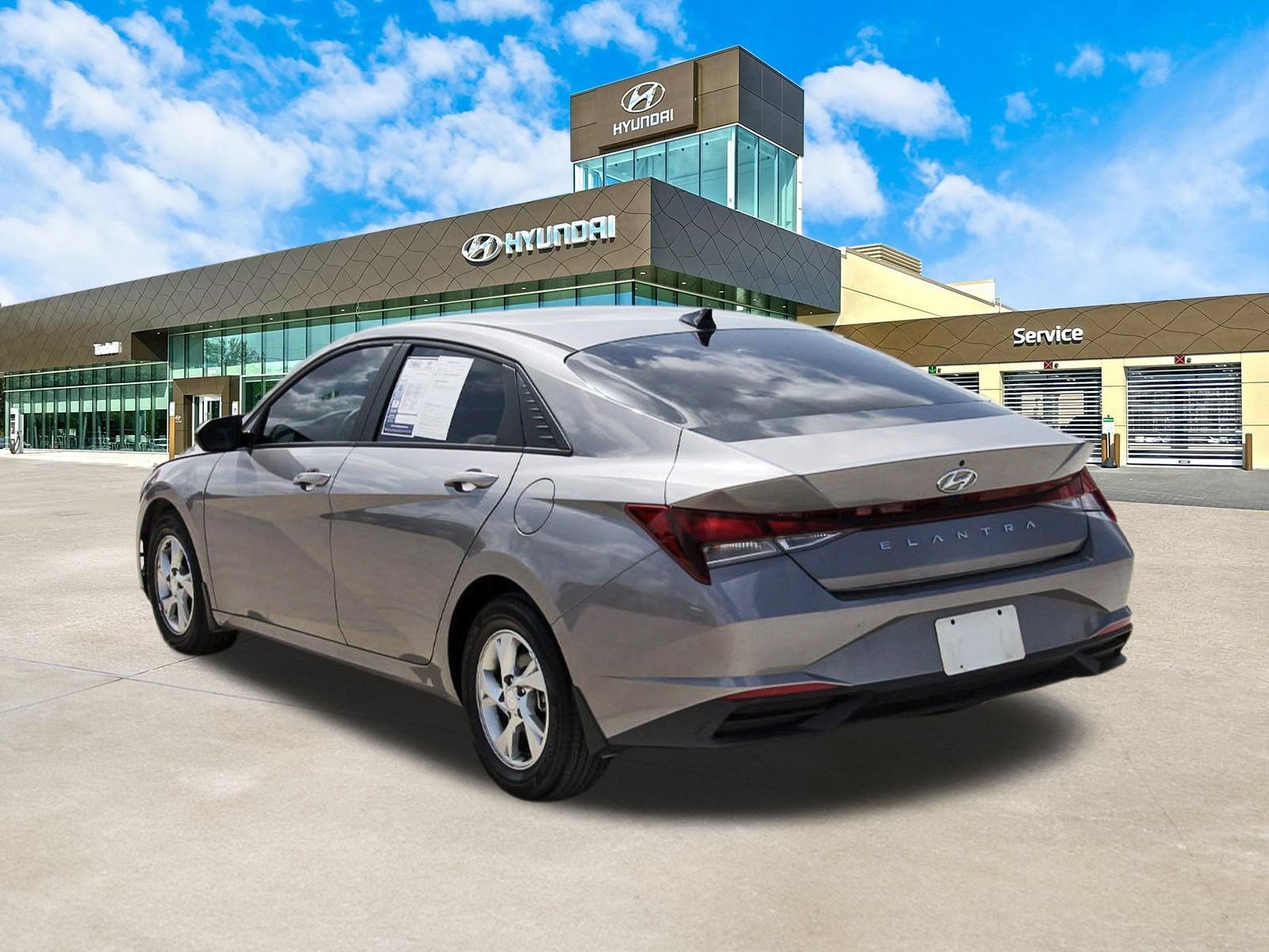Used 2023 Hyundai Elantra SE FWD image 8