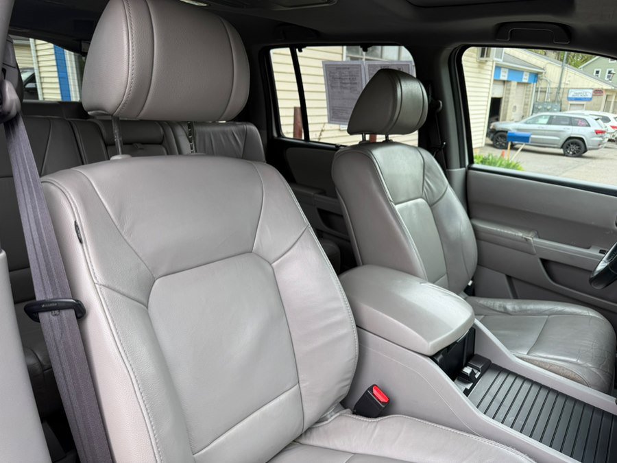 Used 2015 Honda Pilot Touring image 32