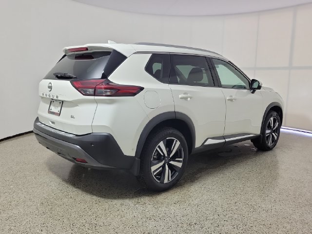 Used 2023 Nissan Rogue SL w/ SL Premium Package FWD image 5