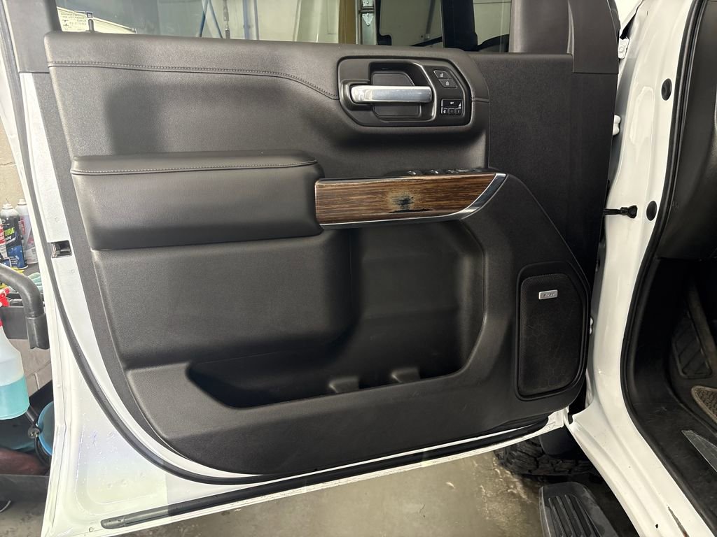 Used 2022 Chevrolet Silverado 3500 High Country w/ Safety Package II image 18