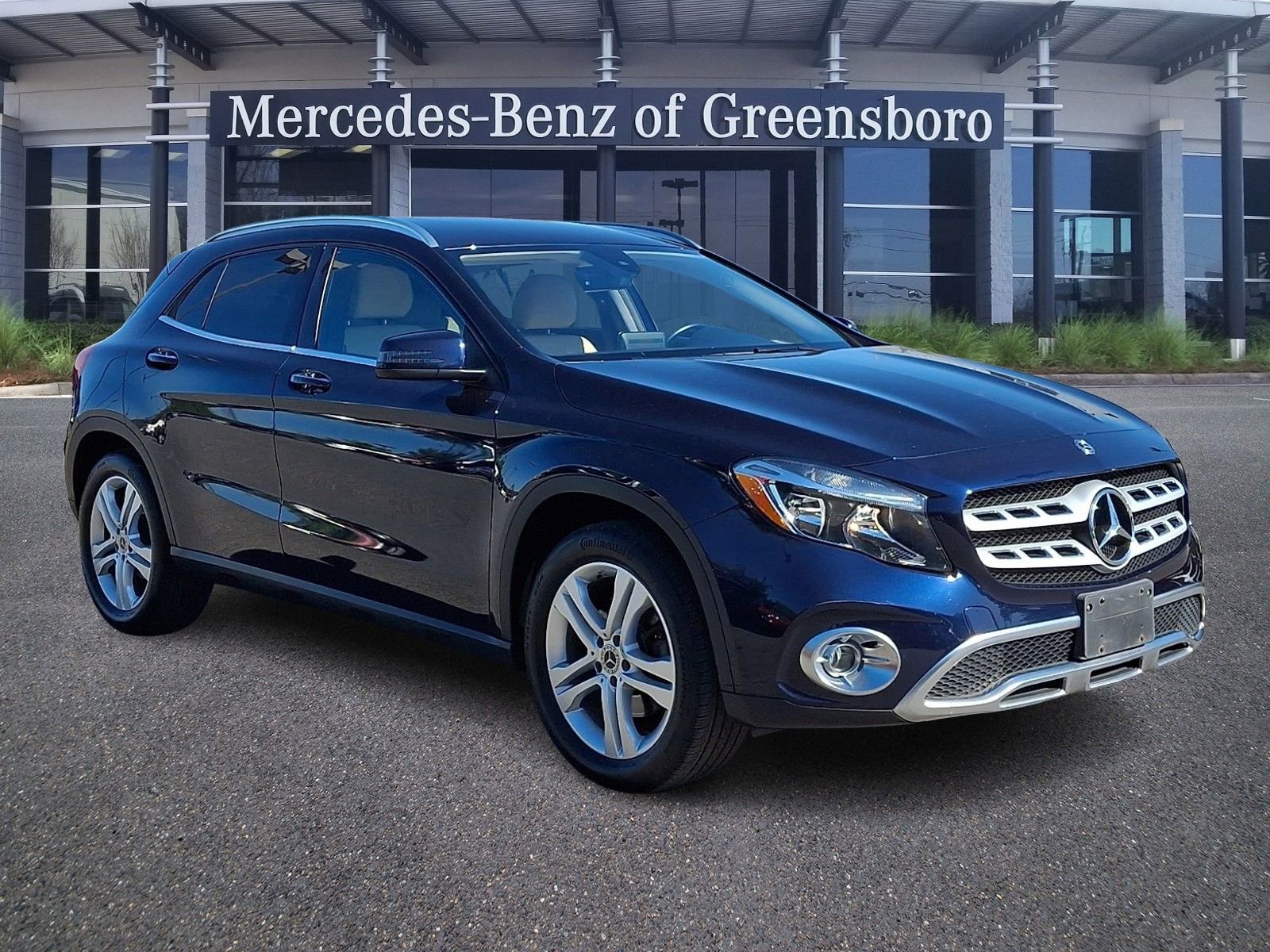 Used 2018 Mercedes-Benz GLA 250 4MATIC image 3