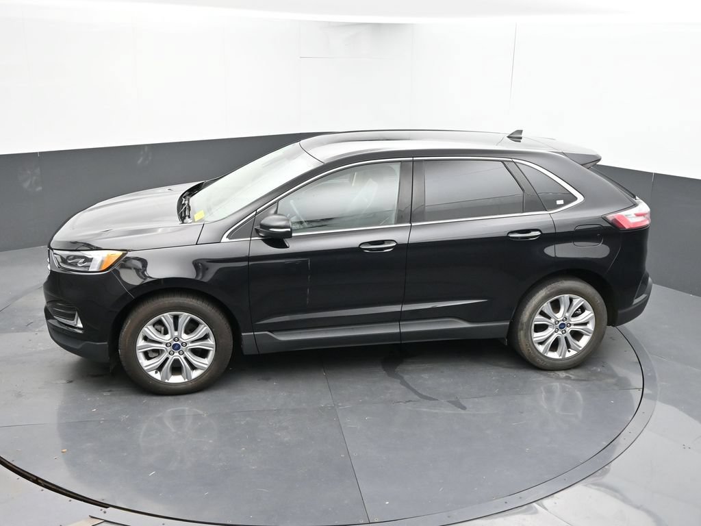 Used 2022 Ford Edge Titanium w/ Equipment Group 301A AWD/4WD image 24