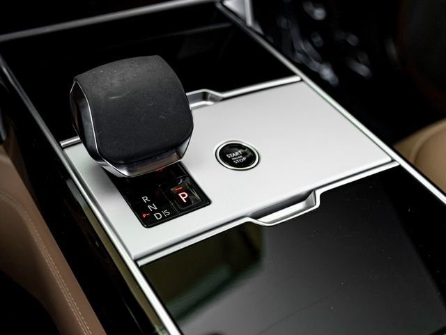 Certified 2024 Land Rover Range Rover Autobiography AWD/4WD image 23