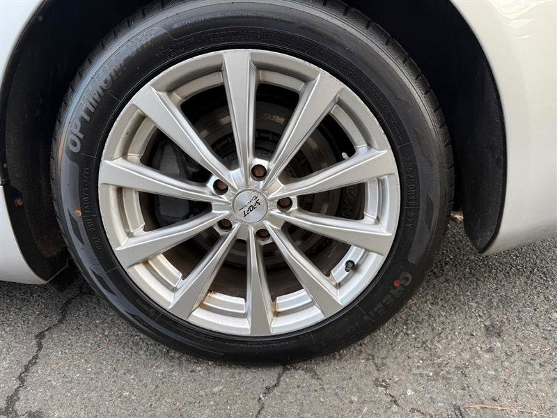 Used 2011 Lexus LS 460 SEDAN w/ Comfort Pkg image 9