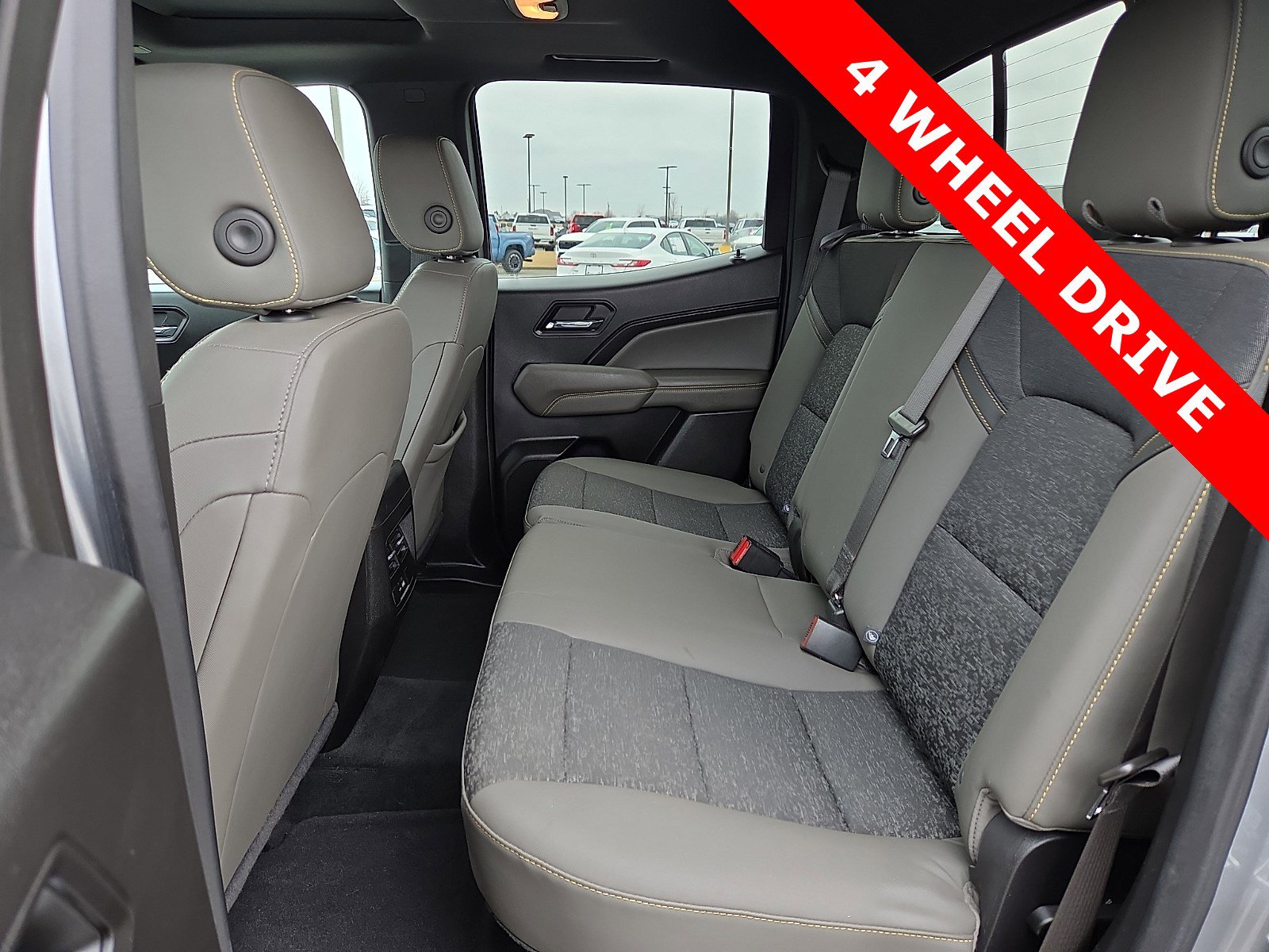 Used 2023 Chevrolet Colorado ZR2 image 10