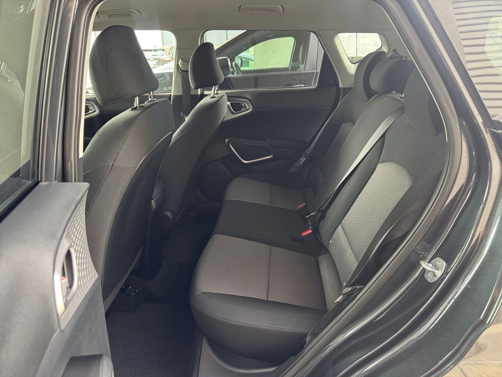 Used 2025 Kia Soul LX w/ LX Technology Package image 23