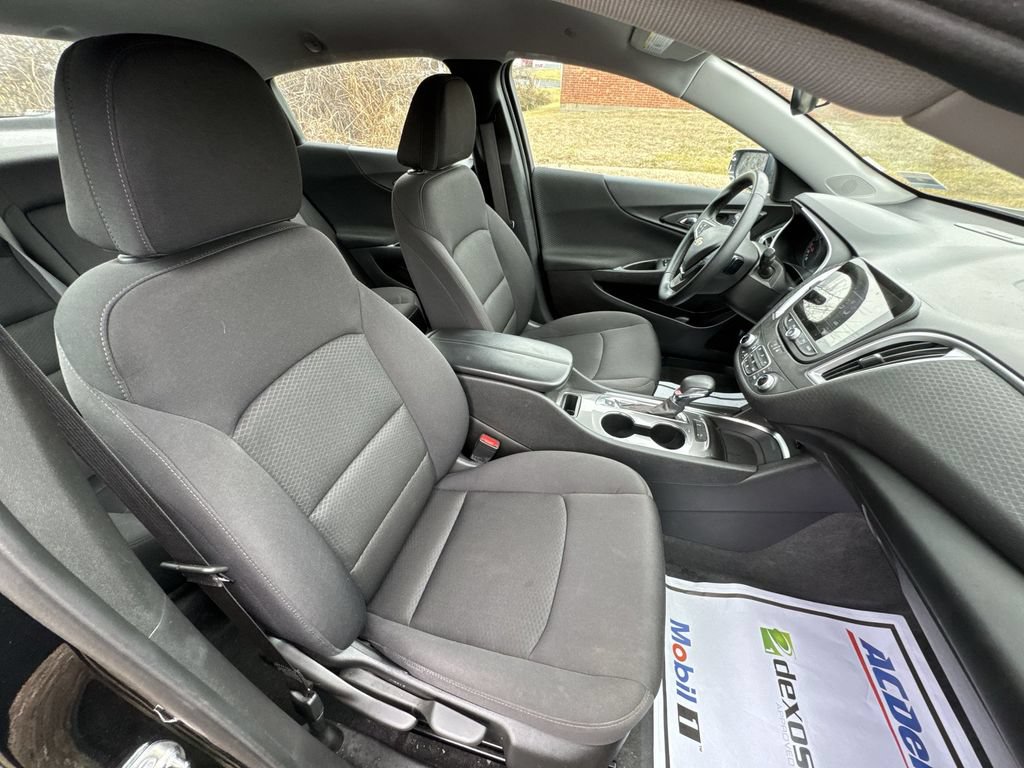 Used 2024 Chevrolet Malibu LT w/ Midnight Edition FWD image 23