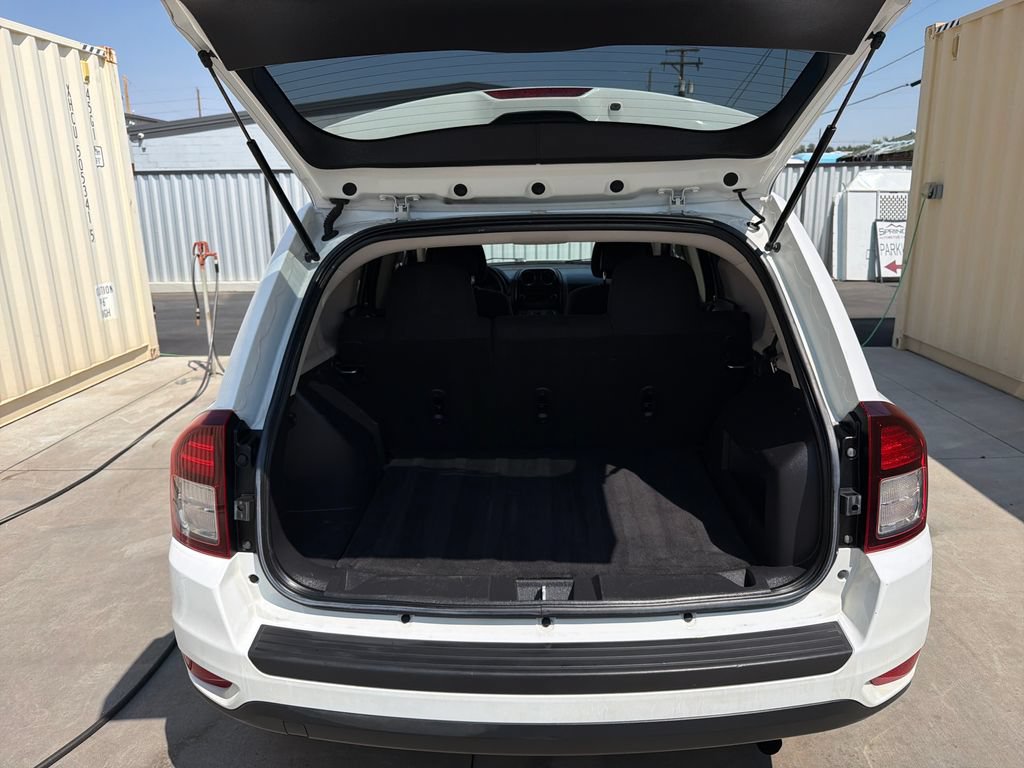 Used 2014 Jeep Compass Sport FWD image 21