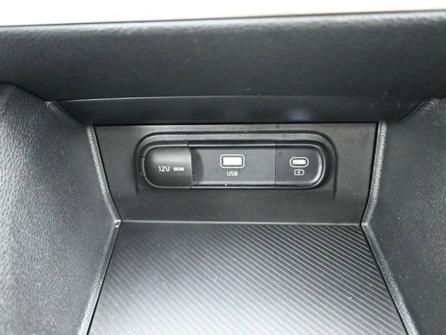 Used 2025 Kia Sportage LX image 27