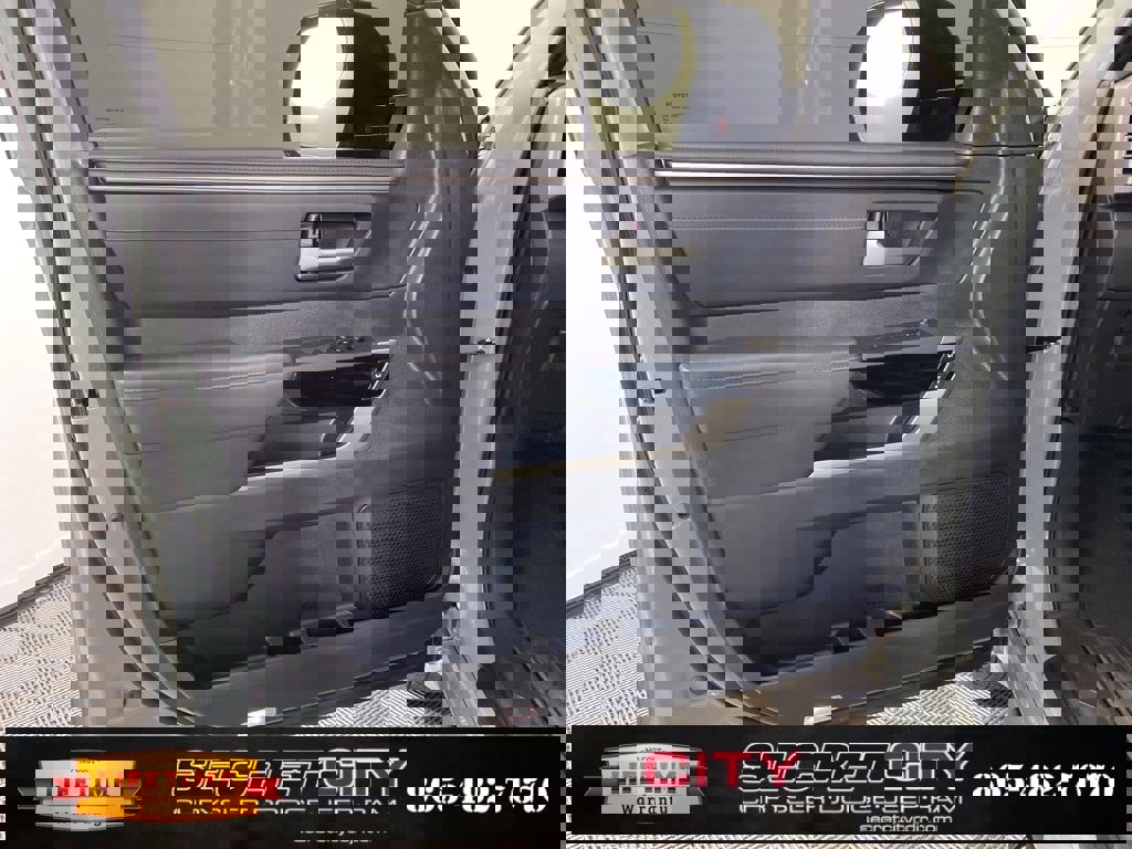 Used 2024 Toyota Tundra Limited image 12