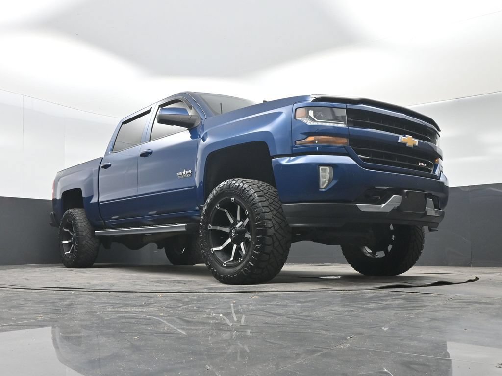 Used 2018 Chevrolet Silverado 1500 LT w/ Texas Edition AWD/4WD image 33