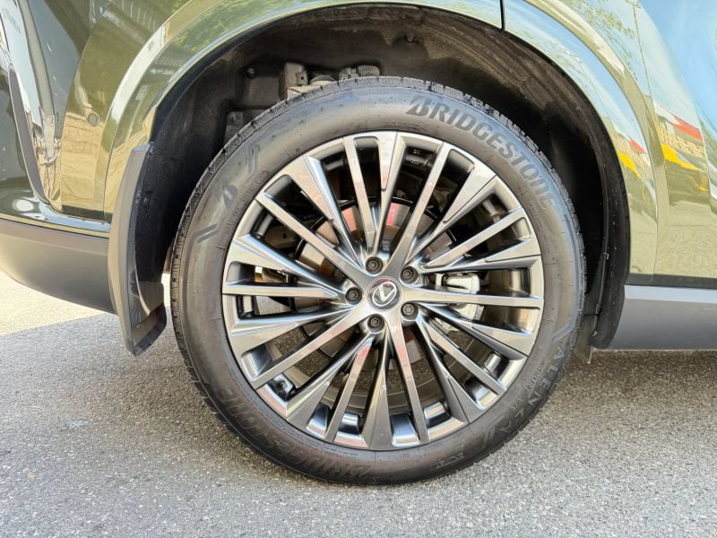 Used 2025 Lexus RX 350 w/ Convenience Package AWD/4WD image 38