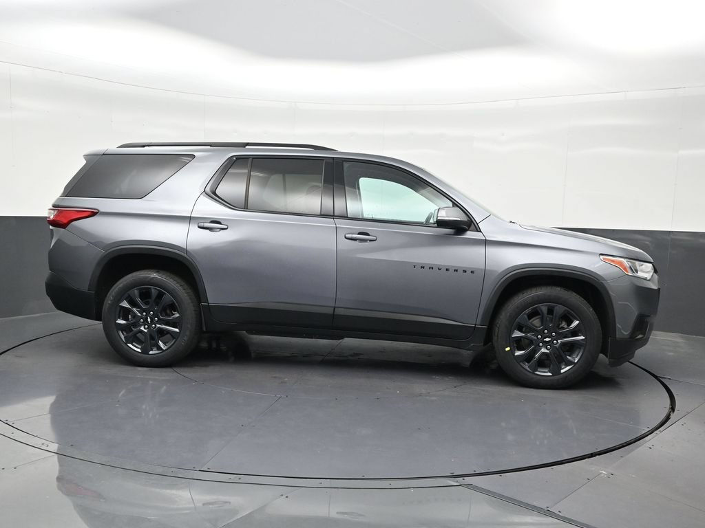 Used 2021 Chevrolet Traverse RS FWD image 7