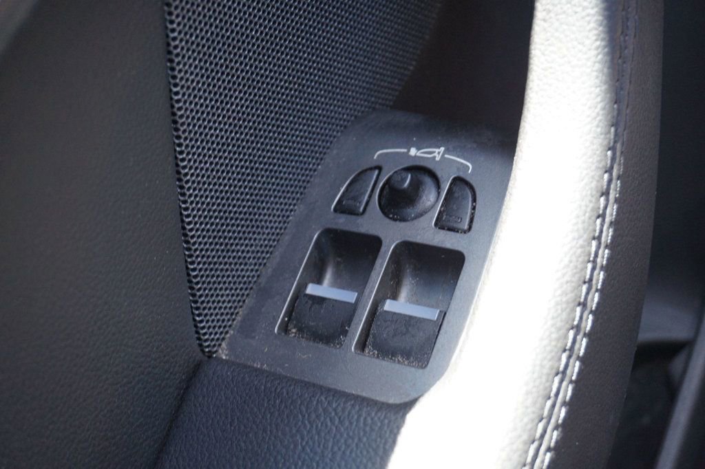 Used 2015 Jaguar F-TYPE S RWD image 23