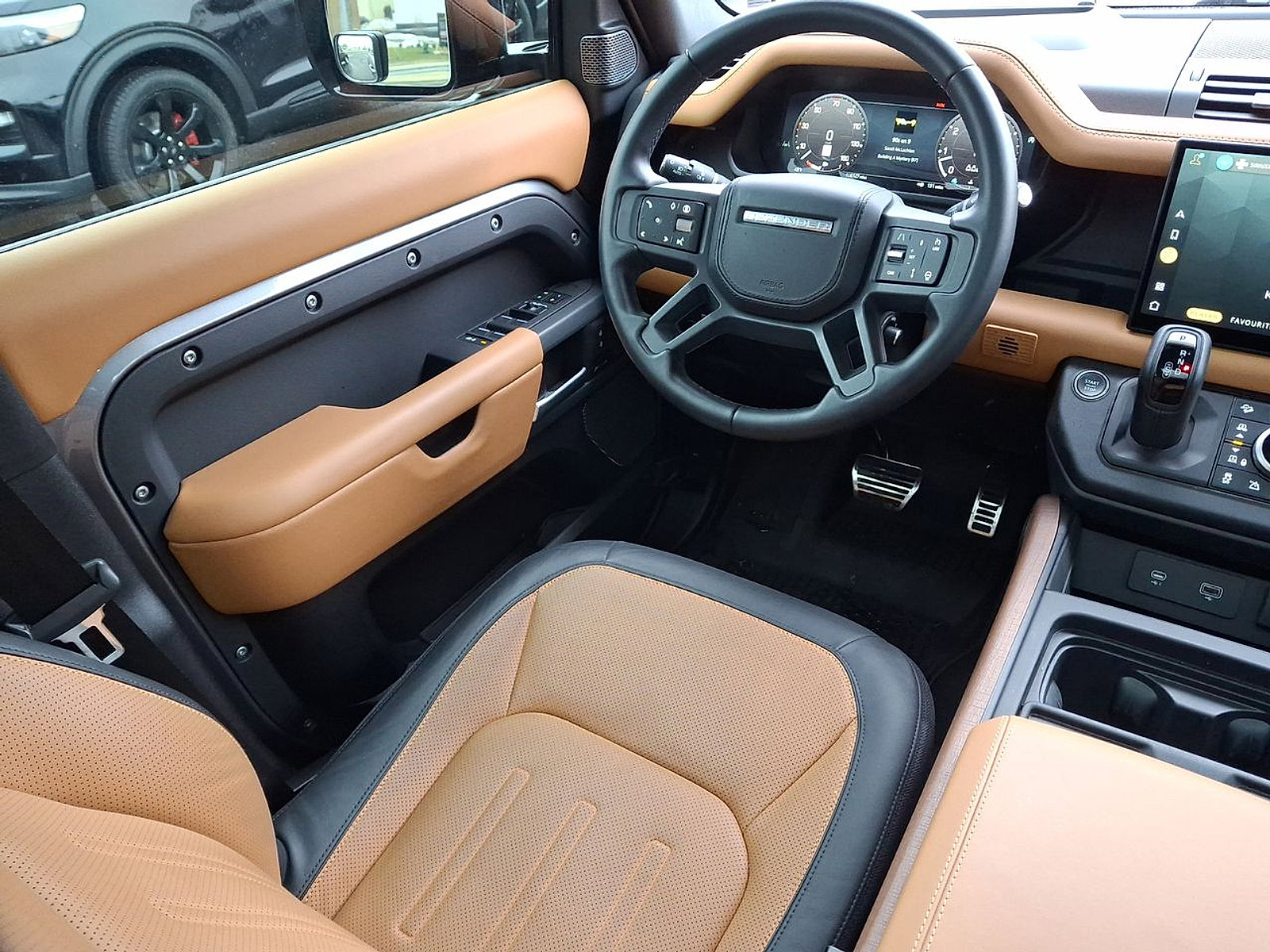 Certified 2024 Land Rover Defender 110 X image 15