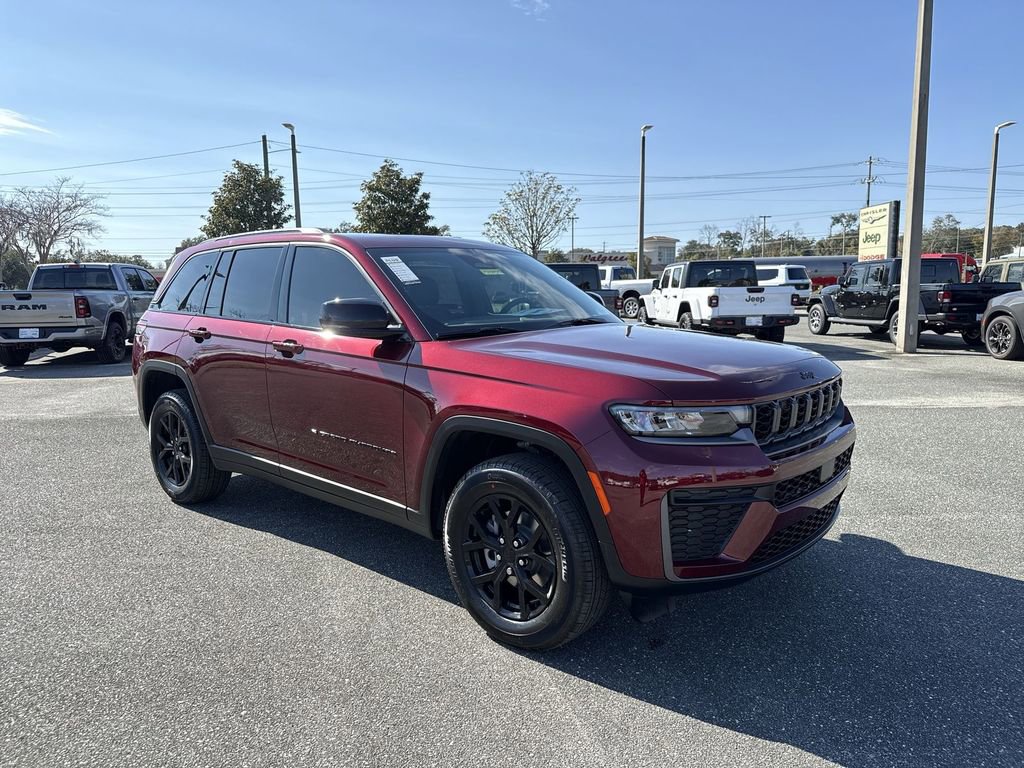 New 2026 Jeep Grand Cherokee Laredo