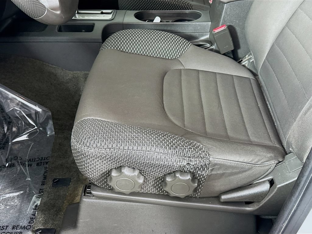 Used 2012 Nissan Frontier SV w/ Sport Appearance Pkg AWD/4WD image 25