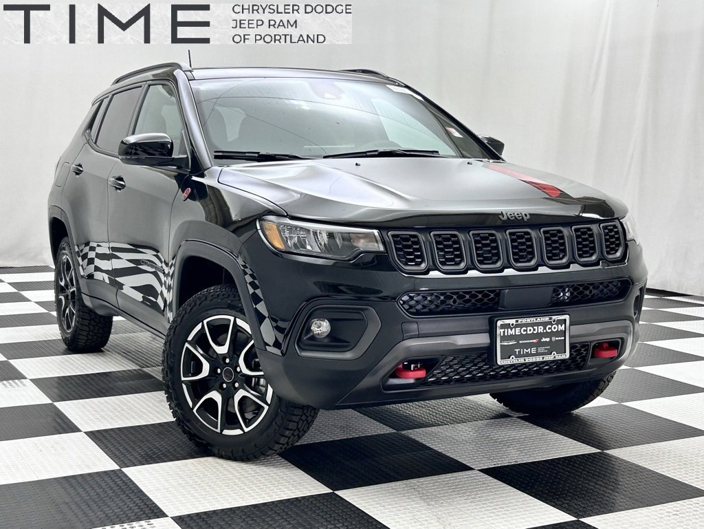 New 2025 Jeep Compass Trailhawk w/ Sun and Sound Group
