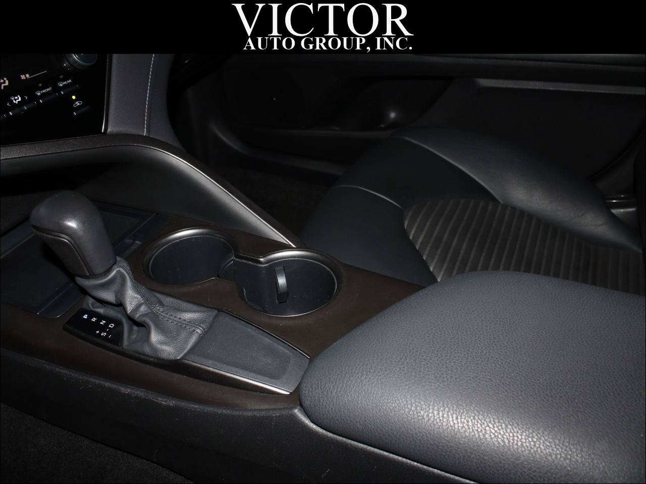 Used 2021 Toyota Camry SE FWD image 21