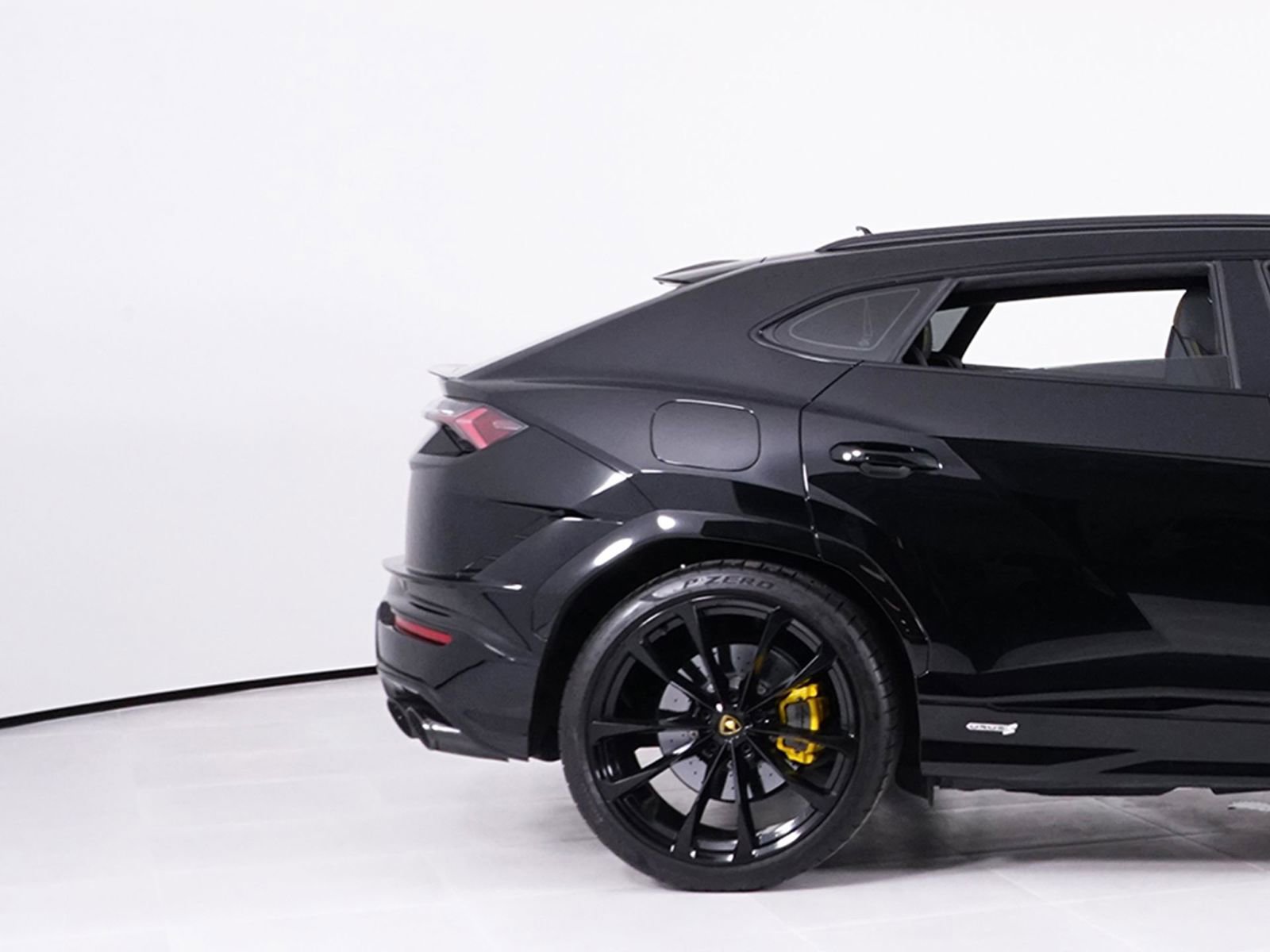 Used 2023 Lamborghini Urus S AWD/4WD image 14