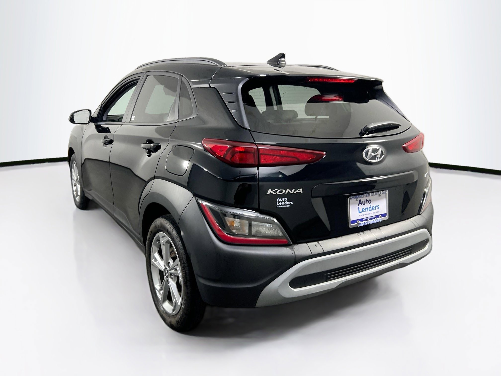 Used 2023 Hyundai Kona SEL w/ Cargo Package AWD/4WD image 7