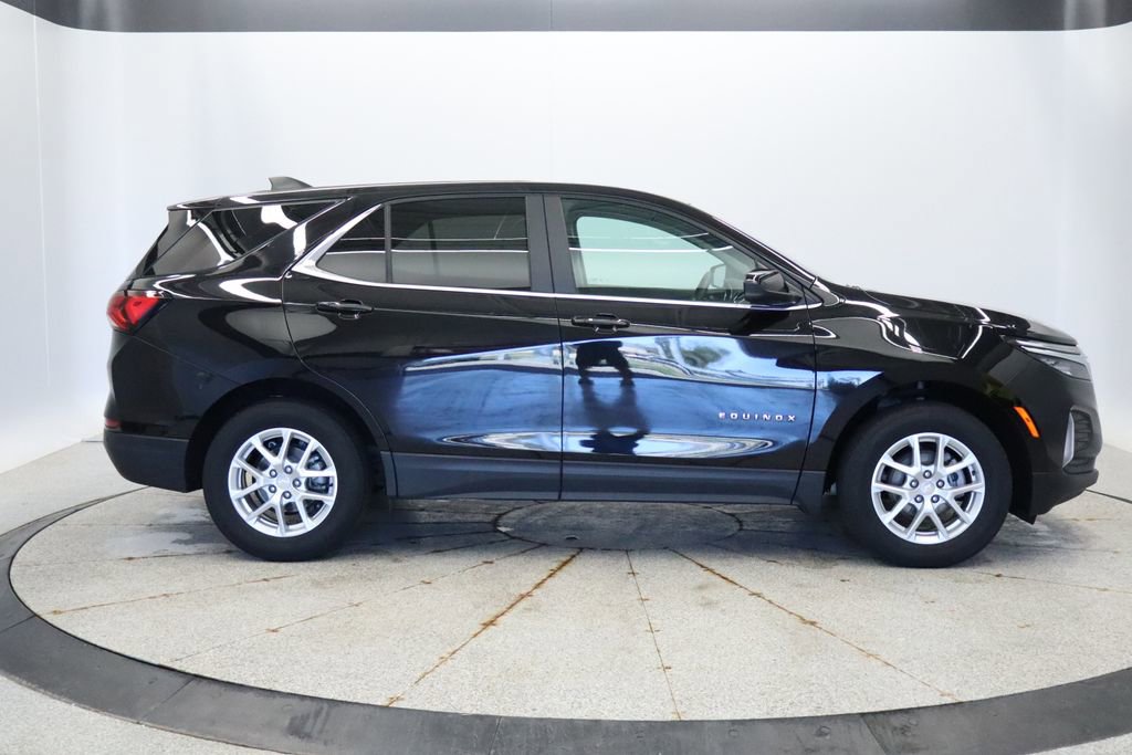 Used 2023 Chevrolet Equinox LT w/ Driver Convenience Package AWD/4WD image 6