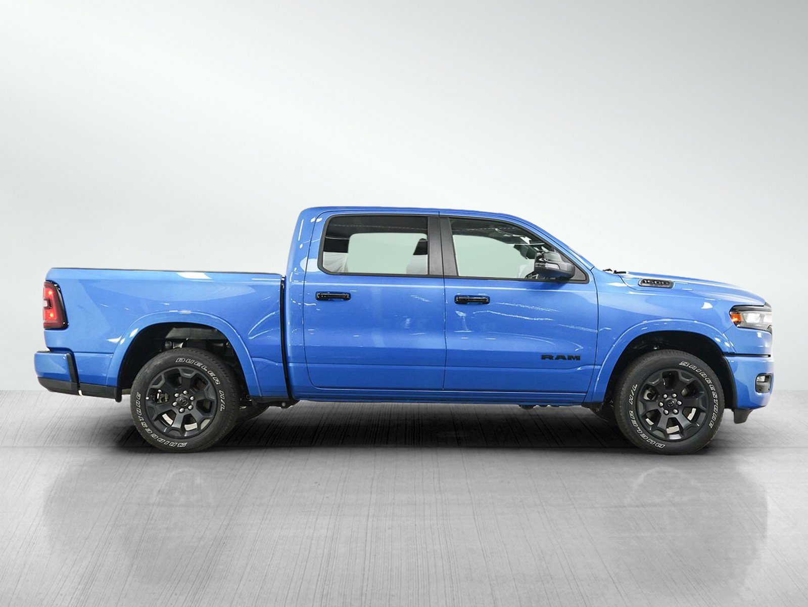 Used 2025 RAM 1500 Big Horn AWD/4WD image 6