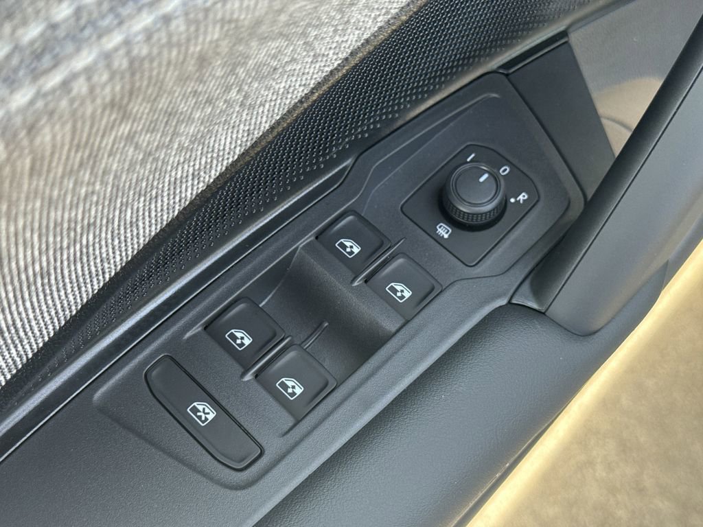 New 2026 Volkswagen Tiguan S FWD image 11