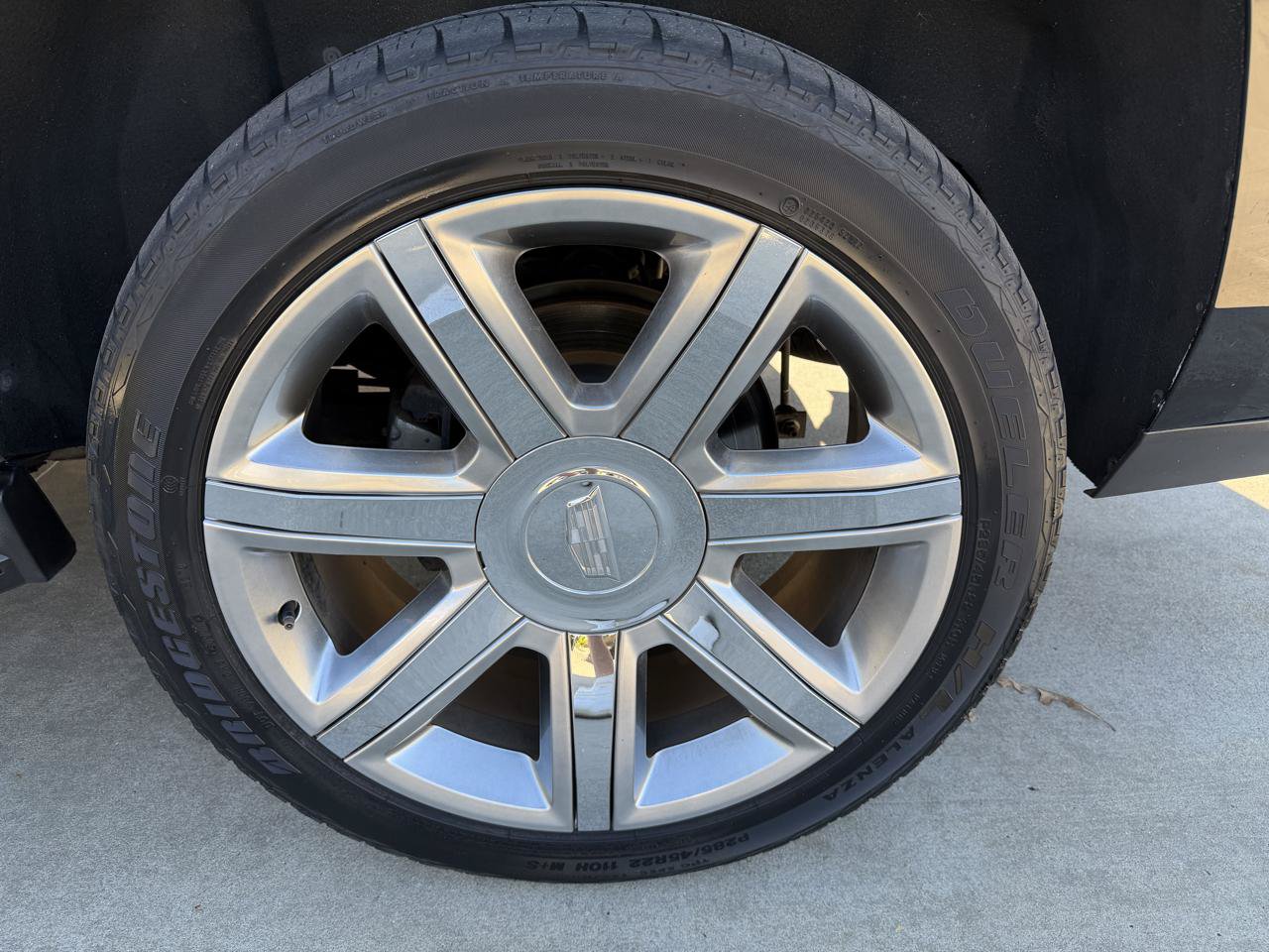 Used 2020 Cadillac Escalade Luxury AWD/4WD image 9
