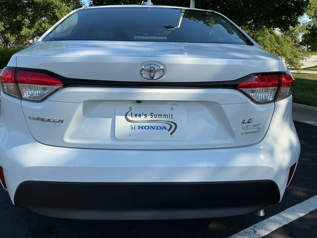 Used 2025 Toyota Corolla LE FWD image 10