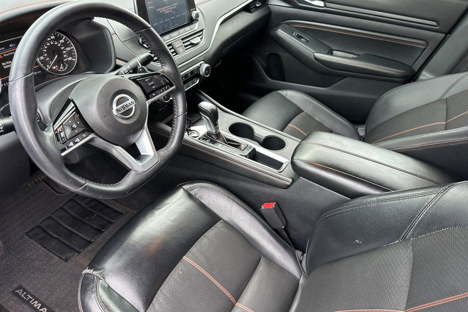 Used 2020 Nissan Altima 2.5 SR w/ Premium Package image 9