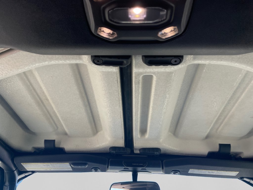 Used 2019 Jeep Wrangler Unlimited Sport S AWD/4WD image 32